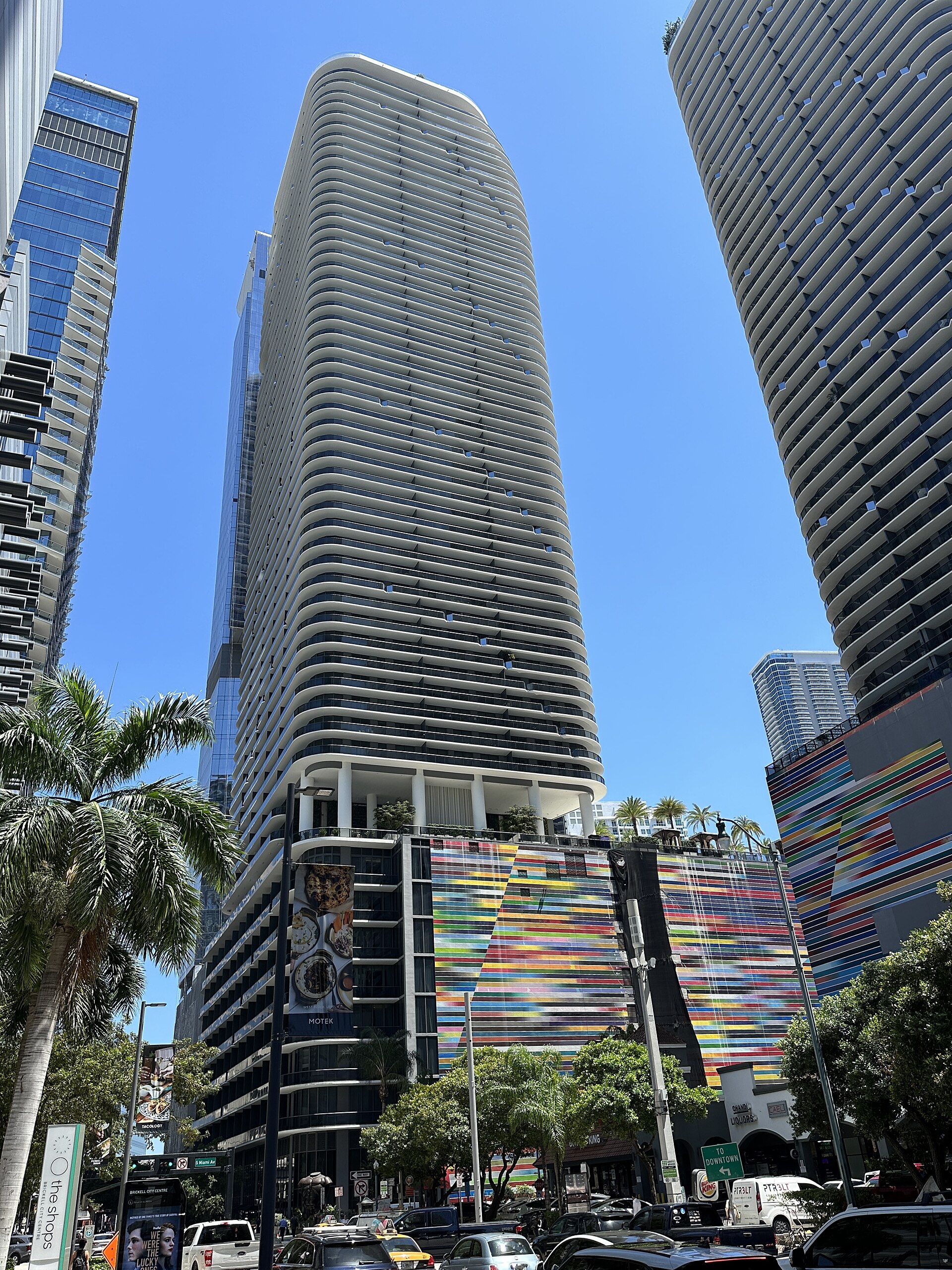 SLS Lux Brickell