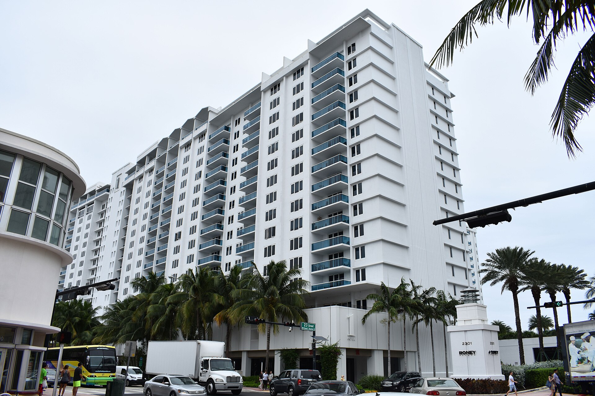 Roney Palace