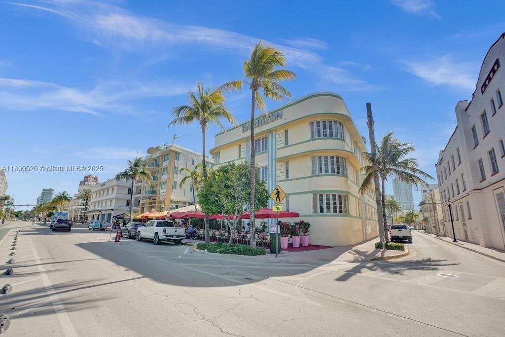 Barbizon Beach Club