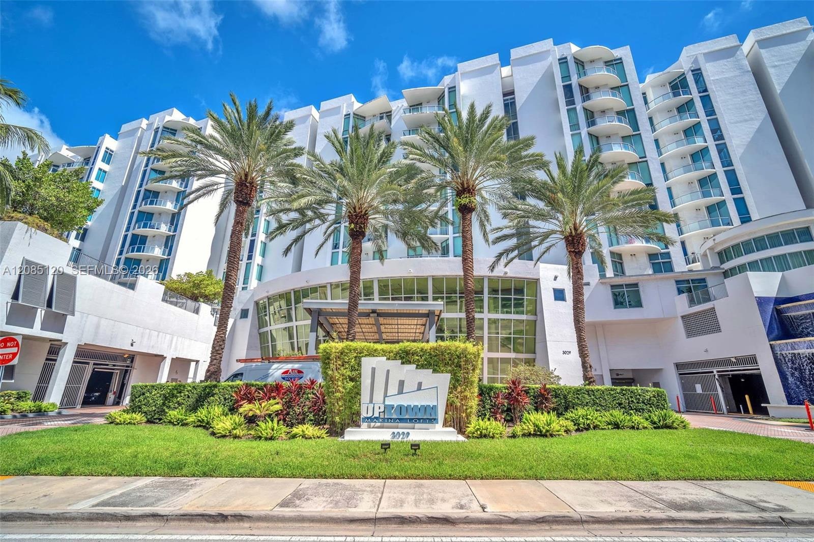 Uptown Marina Lofts