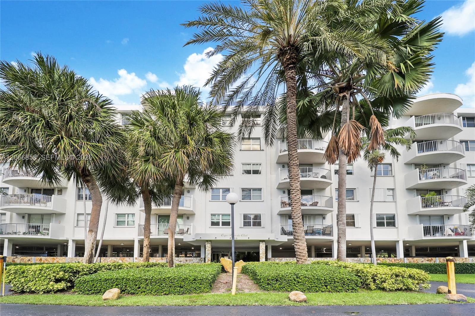 Cape Florida Club II
