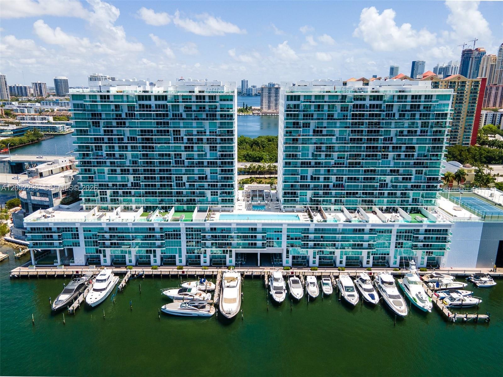 400 Sunny Isles West